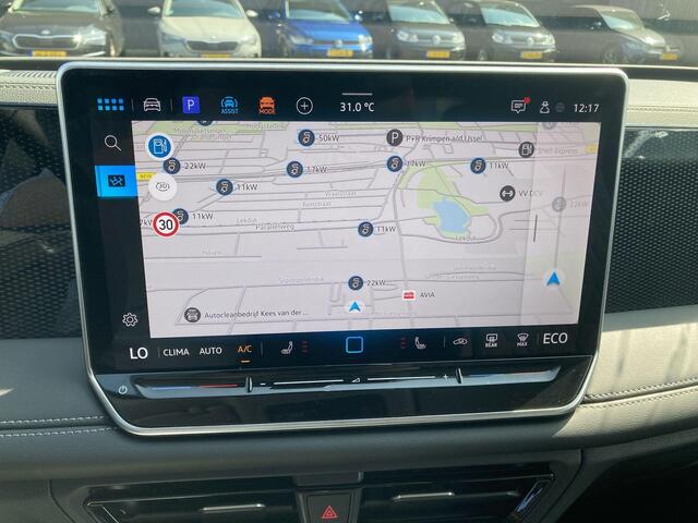 Volkswagen TIGUAN 1.5 eTSI 204 pk DSG Life Edition · Navigatie · Camera + Parkeersensoren · Zwenkbare Trekhaak ·