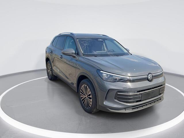 Volkswagen TIGUAN 1.5eHybrid 204pk DSG Navigatie · Trekhaak · Stoel-&stuurverwarming · Camera ·