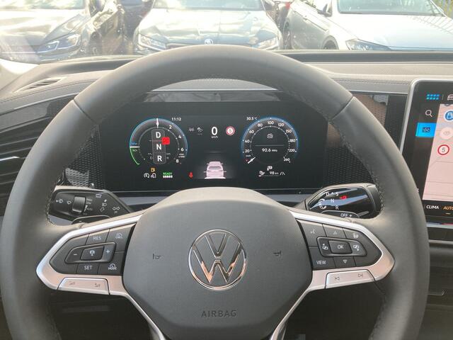Volkswagen TIGUAN 1.5eHybrid 204pk DSG Navigatie · Trekhaak · Stoel-&stuurverwarming · Camera ·