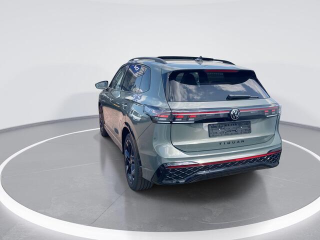 Volkswagen TIGUAN 1.5 eTSI 150pk DSG R-line · Navigatie · Camera · Panoramadak · Apple Car Play · Dodehoeksensor · Garantie t/m 22-04-2029 of 100.000km