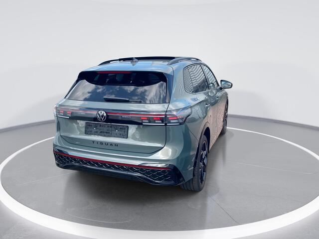 Volkswagen TIGUAN 1.5 eTSI 150pk DSG R-line · Navigatie · Camera · Panoramadak · Apple Car Play · Dodehoeksensor · Garantie t/m 22-04-2029 of 100.000km