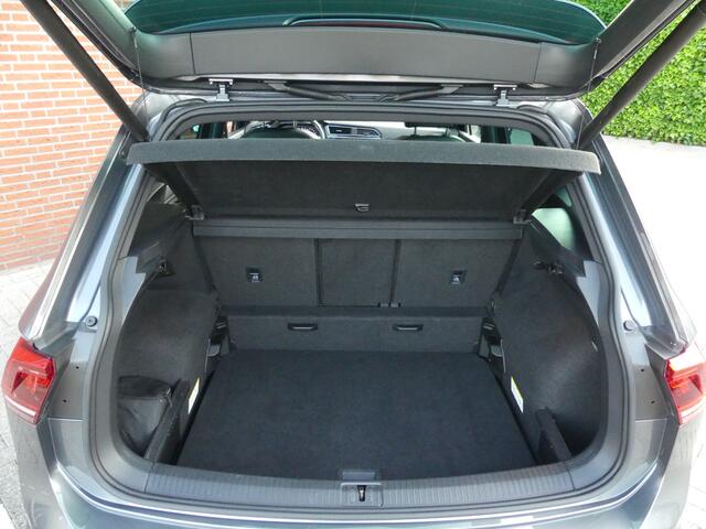 Volkswagen TIGUAN 2.0 TSI 4Motion 2 X R-Line / Trekhaak / Pano