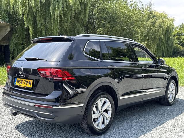 Volkswagen TIGUAN Allspace 1.5 TSI 150PK DSG LIFE 7-PERSOONS VIRTUAL/NAVI/TREKHAAK