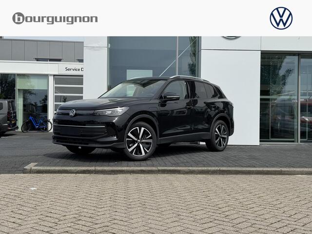 Volkswagen TIGUAN Life Edition 1.5 eHybrid 204 pk | Trekhaak | 19" LMV | Adaptieve Cruise Control | Achteruitrijcamera |