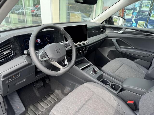 Volkswagen TIGUAN Life Edition 1.5 eHybrid 204 pk | Trekhaak | 19" LMV | Adaptieve Cruise Control | Achteruitrijcamera |