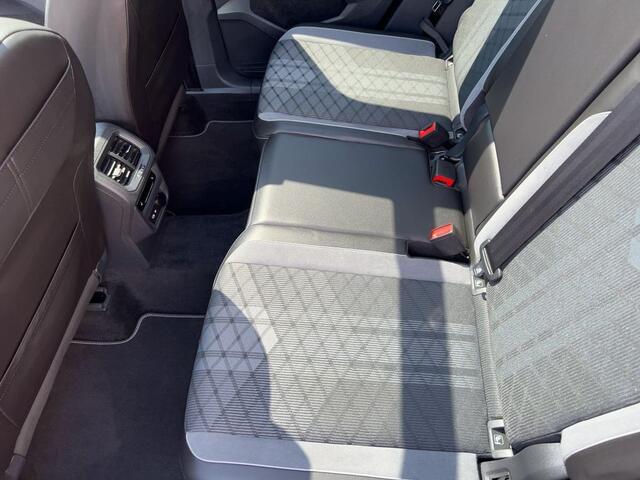 Volkswagen TIGUAN 1.4 TSI eHybrid R-Line ACC Trekhaak LED Head-Up Panoramadak 20 Inch