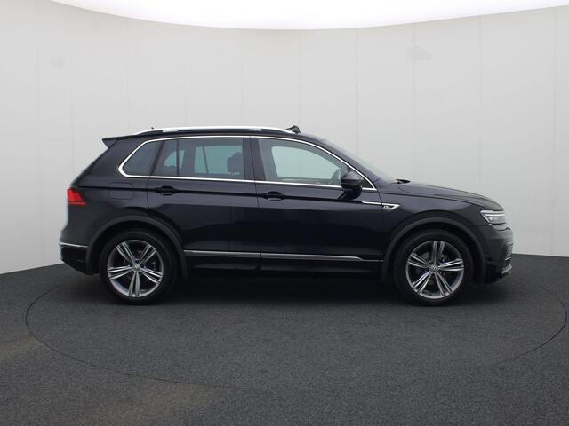 Volkswagen TIGUAN 1.5TSI/150PK ACT Highline Business R DSG · Panoramadak · Trekhaak · Camera + Parkeersensoren