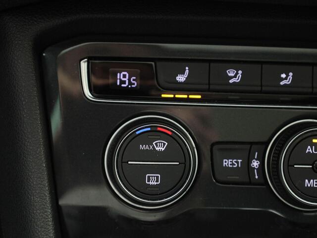 Volkswagen TIGUAN 1.5TSI/150PK ACT Highline Business R DSG · Panoramadak · Trekhaak · Camera + Parkeersensoren