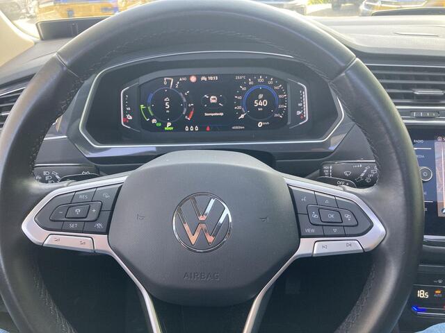 Volkswagen TIGUAN 1.4TSIeHybrid 180kW/245PK Elegance DSG · Panoramadak · Camera + Parkeersensoren · Navigatie