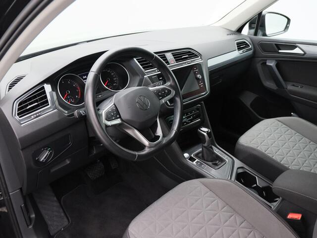 Volkswagen TIGUAN 1.5 TSi 150 Pk Automaat Life | Adaptive Cruise | CarPlay | Navigatie | Bluetooth | 17 Inch | Trekhaak | 50.223 Km!!