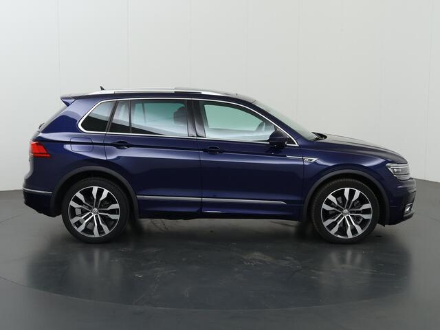 Volkswagen TIGUAN 2.0 TSI 4Motion High R-Line | 1e eigenaar | Trekhaak Elektr. | Panoramadak | Full LED | Navigatie | Parkeercamera | Stoelverwarming | Cruise Control | Comfortstoelen |