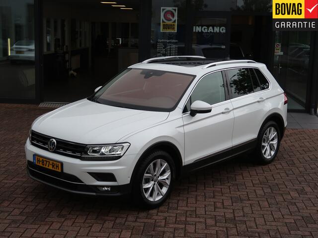 Volkswagen TIGUAN 1.5 TSI ACT Highline | panorama | trekhaak | leder | memory | camera | park-assist |