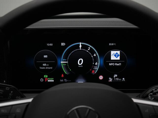 Volkswagen TIGUAN 1.5 204 pk DSG eHybrid Life Edition | Leder/stof | Achteruitrijcamera | Stuur-/stoelverwarming | Adaptive Cruise