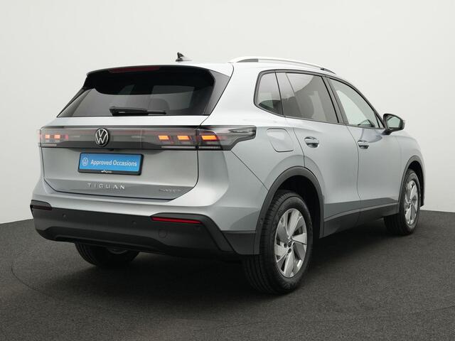 Volkswagen TIGUAN 1.5 204 pk DSG eHybrid Life Edition | Leder/stof | Achteruitrijcamera | Stuur-/stoelverwarming | Adaptive Cruise