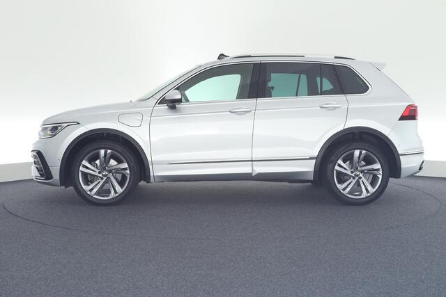 Volkswagen TIGUAN 1.4 TSI 245pk eHybrid R-Line Business+ Trekhaak 360Camera Leder Keyless Head-Up Memory Panoramadak Navigatie