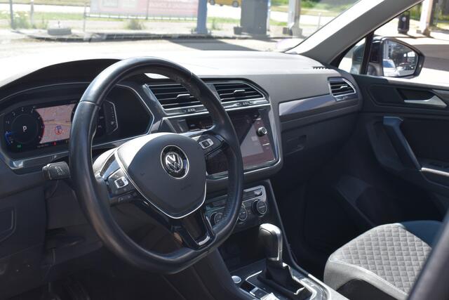 Volkswagen TIGUAN 1.5 TSI ACT Comfortline Business | Pano/Schuifdak | Navigatie | Virtual Dashboard | Acc | 12 mnd BOVAG garantie Whatsapp 06-53188999