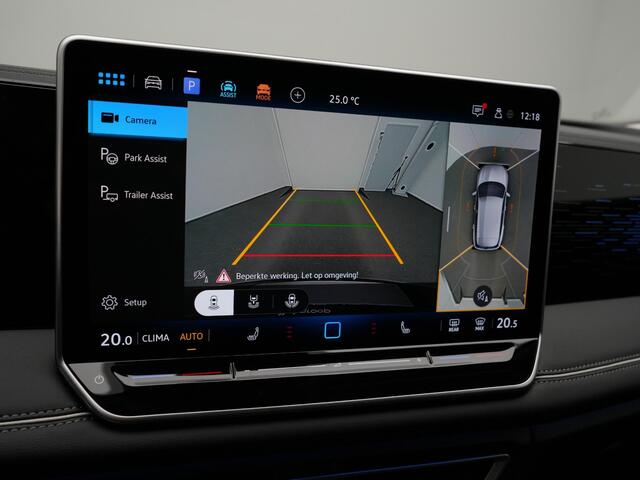 Volkswagen TIGUAN 1.5 eTSI 150 pk DSG Elegance | Trekhaak | Rondomzicht camera | IQ Light | Leder/alcantara | Stuur-/stoelverwarming | Massage