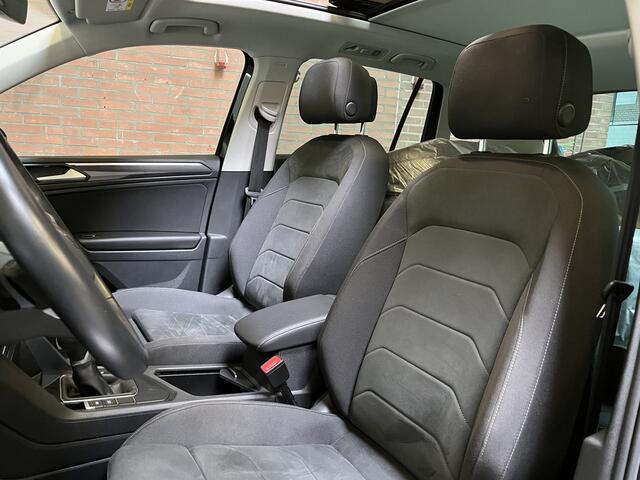 Volkswagen TIGUAN 1.4 TSI eHybrid Elegance / AUTOMAAT/ ELEKTR. TREKHAAK/ PANO/ STOELVERWARM. V+A/ PARK. SENSOREN + CAMERA/ ADAPT. CRUISE/ APP-CONNECT/ SPRAAKBEDIENING/ DIGITAL DASH/ NAVI/ 18" LMV/ CLIMA 3-ZONE