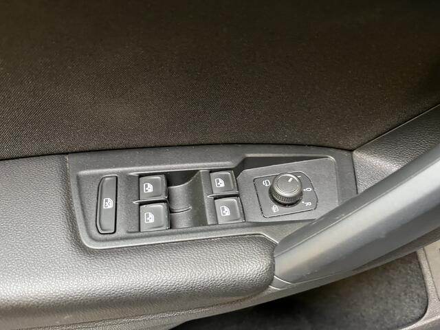 Volkswagen TIGUAN 1.4 TSI eHybrid Elegance / AUTOMAAT/ ELEKTR. TREKHAAK/ PANO/ STOELVERWARM. V+A/ PARK. SENSOREN + CAMERA/ ADAPT. CRUISE/ APP-CONNECT/ SPRAAKBEDIENING/ DIGITAL DASH/ NAVI/ 18" LMV/ CLIMA 3-ZONE