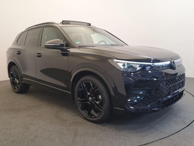 Volkswagen TIGUAN 1.5 eTSI 150pk DSG/AUT R-Line Wegklapbare trekhaak, Panoramadak, ACC