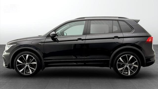 Volkswagen TIGUAN 1.4 TSI eHybrid R-Line Business Blackstyle Camera 20inch Misano Sportcomfortstoel Volleder