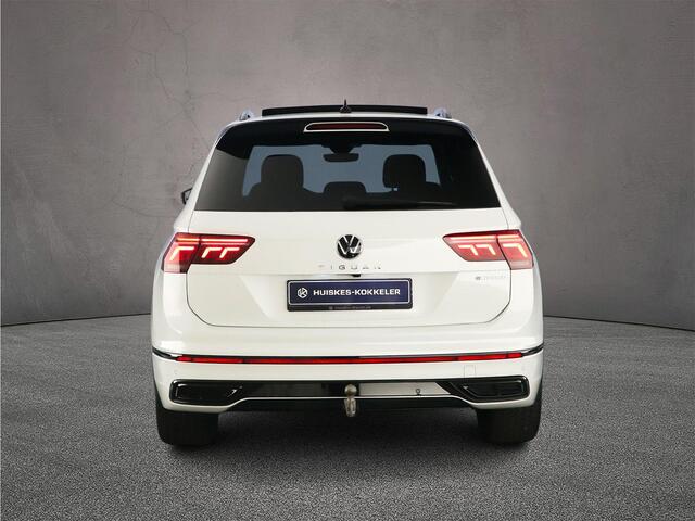 Volkswagen TIGUAN R-Line Business+ 1.4 TSI eHybrid 245pk DSG Automaat Trekhaak, Panoramadak, Lederen bekleding, Elektrische achterklep, Head up display, Adaptive cruise control, Achteruitrijcamera