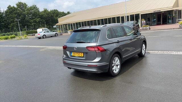 Volkswagen TIGUAN 1.5 TSI 150pk ACT Highline DSG / Keyless / Panoramadak / Stoelverwarming