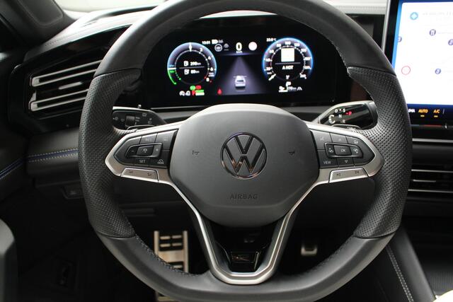 Volkswagen TIGUAN 1.5 eHybrid R-Line Edition Navigatie | 360 Camera | Trekhaak | HUD | Keyless Entry