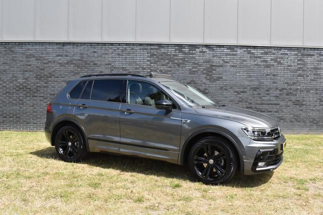 Volkswagen TIGUAN 1.5 TSI ACT Highline Business R Trekhaak/Pano/Navi/R-line