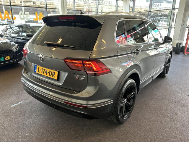 Volkswagen TIGUAN 2.0 TSI 4Motion R-Line | Digital dashboard | Adaptieve cruise control | Adaptief onderstel | Achteruitrijcamara | Park assist | Stoel+Stuurverwarming | Climate control | Apple carplay | Navigatie | Elek. inklapbare spiegels