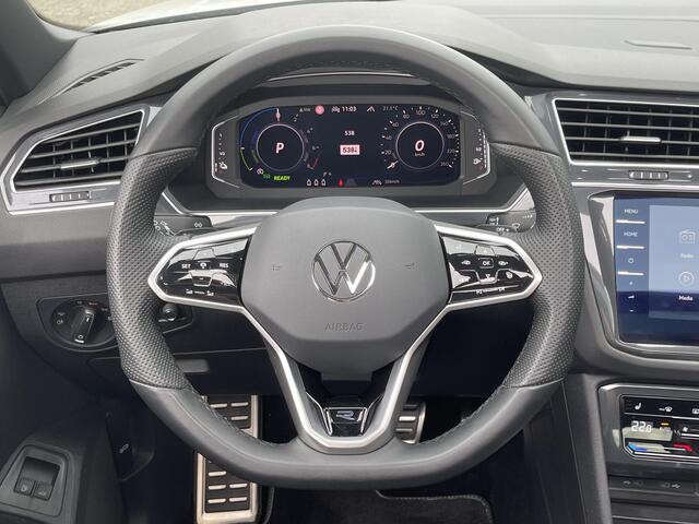 Volkswagen TIGUAN 1.4 TSI eHybrid R-Line Business+ 20"/Panoramadak/Trekhaak/Leder + memory/360 camera/Elektrische klep/Dodehoek/Stuur + stoelverwarming v+a/Head-up