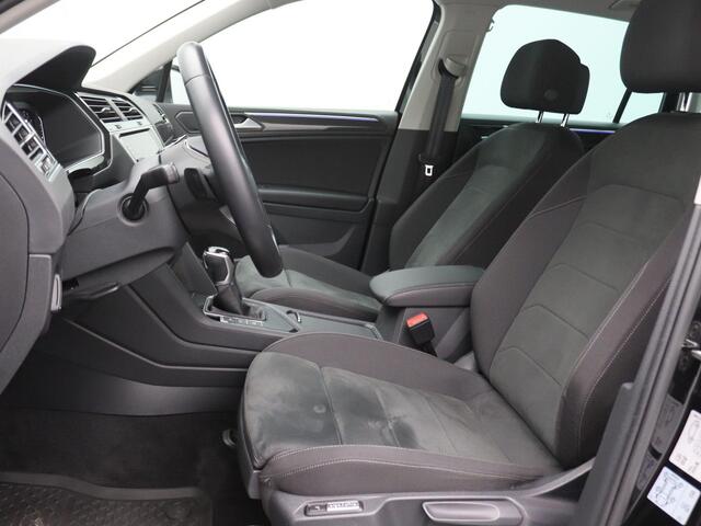 Volkswagen TIGUAN 1.4 TSI eHybrid Elegance 245PK DSG Adaptieve Cruise Controle, Side Assist, Achteruitrijcamera, Stoel-stuurverwarming, Keyless, Ergo Active Stoelen, Trekhaak, 18" LM Velgen