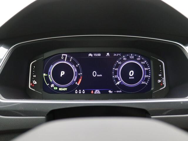 Volkswagen TIGUAN 1.4 TSI eHybrid Elegance 245PK DSG Adaptieve Cruise Controle, Side Assist, Achteruitrijcamera, Stoel-stuurverwarming, Keyless, Ergo Active Stoelen, Trekhaak, 18" LM Velgen