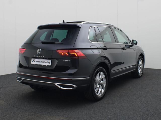 Volkswagen TIGUAN 1.4 TSI eHybrid R-Line Business+ · Panoramadak · Camera + Parkeersensoren · Navigatie ·