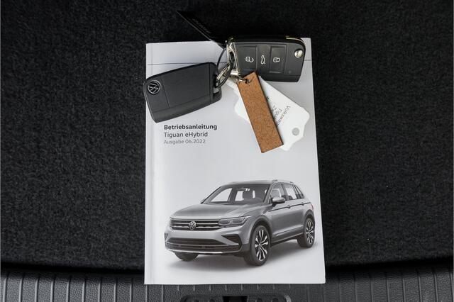 Volkswagen TIGUAN 1.4 TSI eHybrid R-Line Pano Leder Black Style 360° Trekhaak