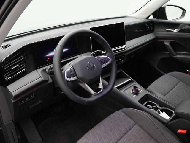 Volkswagen TIGUAN 1.5 eHybrid 204 Pk Automaat Life Edition | Trekhaak | Camera | Parkeersensoren | Elektrische Achterklep | Full LED | Carplay | Adap Cruise | Navigatiesysteem | Keyless | 19 Inch | 899 km!!