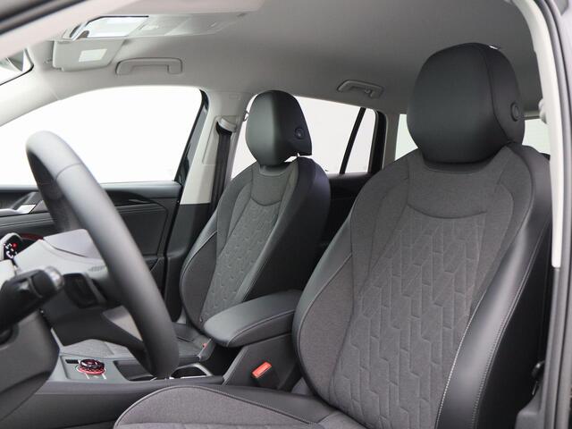 Volkswagen TIGUAN 1.5 eHybrid 204 Pk Automaat Life Edition | Trekhaak | Camera | Parkeersensoren | Elektrische Achterklep | Full LED | Carplay | Adap Cruise | Navigatiesysteem | Keyless | 19 Inch | 899 km!!