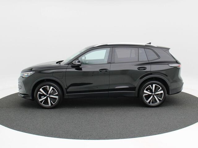 Volkswagen TIGUAN 1.5 eHybrid 204 Pk Automaat Life Edition | Trekhaak | Camera | Parkeersensoren | Elektrische Achterklep | Full LED | Carplay | Adap Cruise | Navigatiesysteem | Keyless | 19 Inch | 899 km!!
