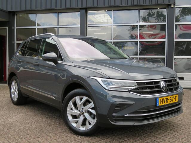 Volkswagen TIGUAN 1.5 TSI 150pk DSG-aut. MOVE / Camera / Stoelverw. / Wegklap.haak / Navi / 18 Inch / BOVAG garantie