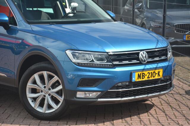 Volkswagen TIGUAN 1.4 TSI ACT Highline | Navigatie | Virtual-cockpit | Full LED | Panoramadak | NL auto!! |