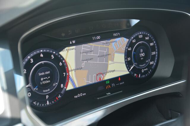Volkswagen TIGUAN 1.4 TSI ACT Highline | Navigatie | Virtual-cockpit | Full LED | Panoramadak | NL auto!! |
