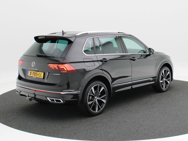 Volkswagen TIGUAN 1.4 TSi 145 Pk eHybrid R-Line Business Automaat | Trekhaak | LED | Stoel en Stuur Verwarming | Adaptive Cruise | Carplay | Navigatiesysteem | Parkeersensoren | Camera | Elektrische Achterklep | 20 Inch | 30.380 Km!!