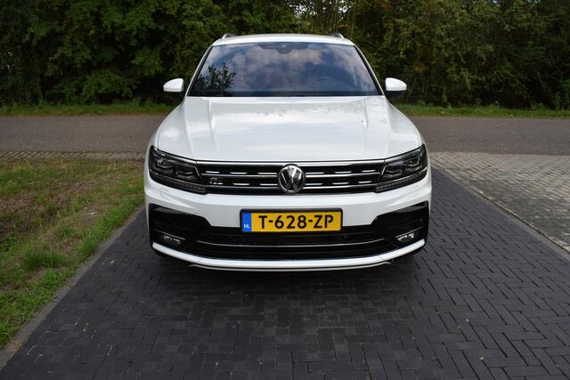 Volkswagen TIGUAN 2.0 TSI 4Motion Highline 221PK AUT, LEER, ADAPT. TREKH.