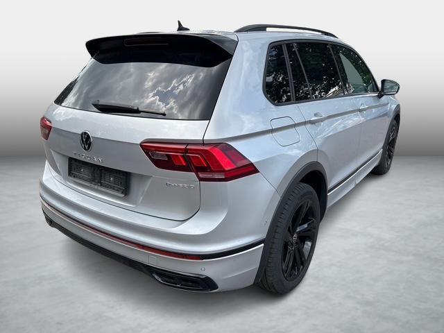 Volkswagen TIGUAN 1.4 TSI eHybrid R-Line Business+ | Adaptive Cruise Control | Navigatie | Achteruitrijcamera | LED-koplampen | 19'' Lichtmetalen Velgen | Apple CarPlay/Android Auto | Digital Dashboard
