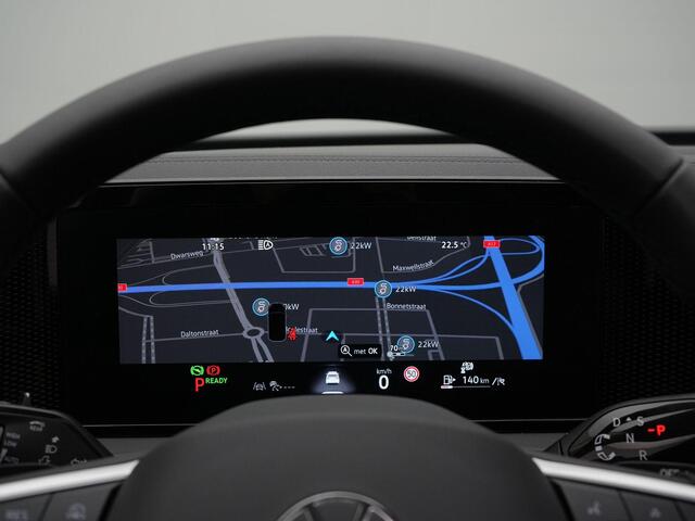 Volkswagen TIGUAN 1.5 eTSI 131 pk DSG Life Edition | Panoramdak | Trekhaak | Head-up display | Stuur-/stoelverwarming | Achteruitrijcamera