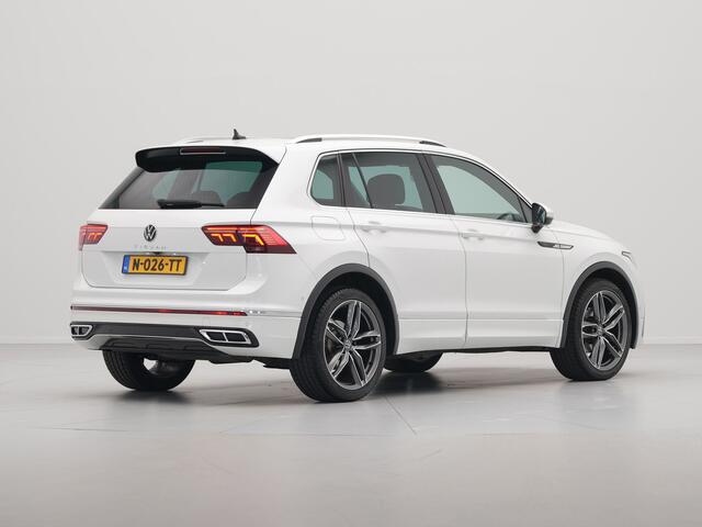 Volkswagen TIGUAN 1.5 TSI 150pk DSG R-Line Business+ Panorama Navigatie Wegkl. trekhaak Camera 13