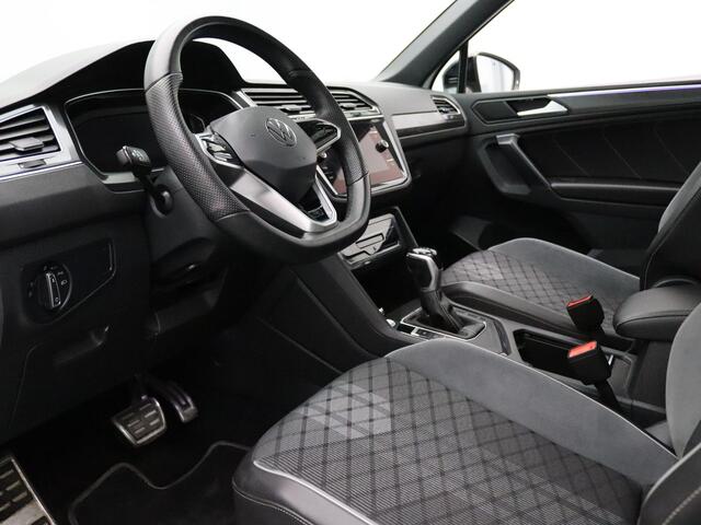 Volkswagen TIGUAN 150pk TSI R-Line Business+ Automaat Camera | Adapt. Cruise | Navi | Parkeersens. v+a | Stoelverw. | Panoramadak