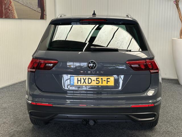 Volkswagen TIGUAN 1.5 TSI LIFE NAVIGATIE ADAPTIVE CRUISE CONTROL CLIMATE CONTROL APPLE CARPLAY/ANDROID RIJSTROOKSENSOREN AFN. TREKHAAK PDC ZEER MOOI !! 3010