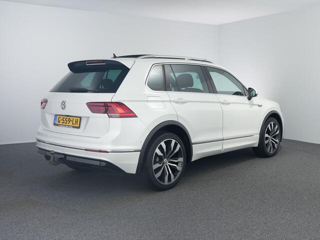 Volkswagen TIGUAN 1.4 TSI ACT Comfortline Business R-Line | 360 Camera | Matrix | HUD | Pano | Trekhaak |