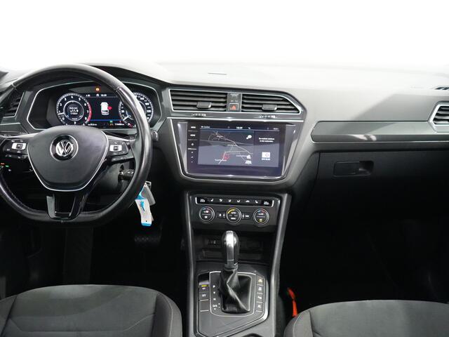 Volkswagen TIGUAN 1.4 TSI ACT Comfortline Business R-Line | 360 Camera | Matrix | HUD | Pano | Trekhaak |
